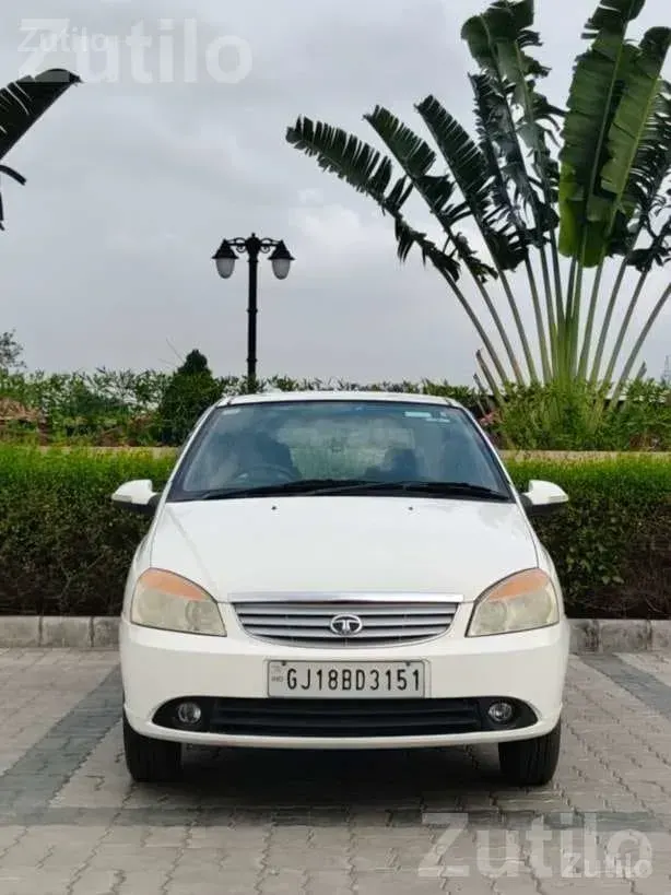2015 Tata White Hatchback One Owner - Cars - Surat City - Image 3