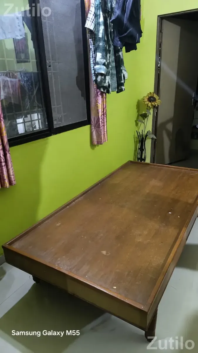Woodern Bed With Mattress - પલંગ અને ગાદલા - વડોદરા શહેર - Image 2