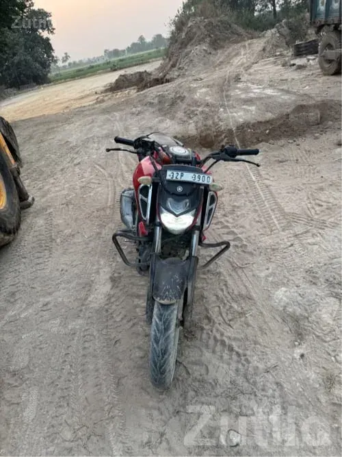 Yamaha FZS V3 Red Used Bike - Bikes - Kodinar - Image 2