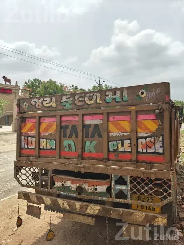 2013 Tata 709 Diesel Commercial Truck - ટ્રક અને લોરી - દસ્ક્રોઇ - Image 2