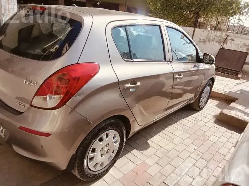 2014 Hyundai i20 Magna Petrol CNG - Cars - Kalol - Image 2