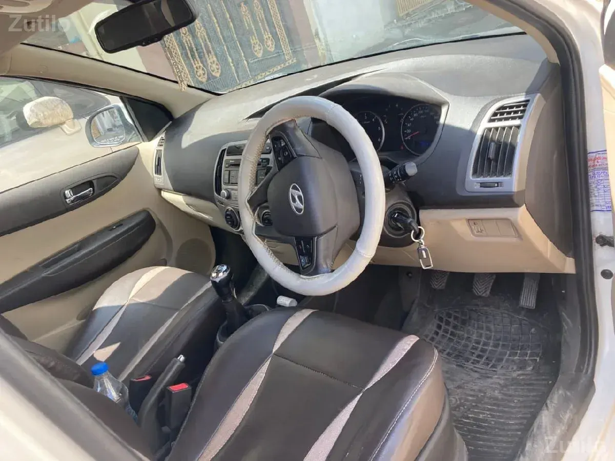 i20 વેચવાની છે - Cars - Junagadh City - Image 3