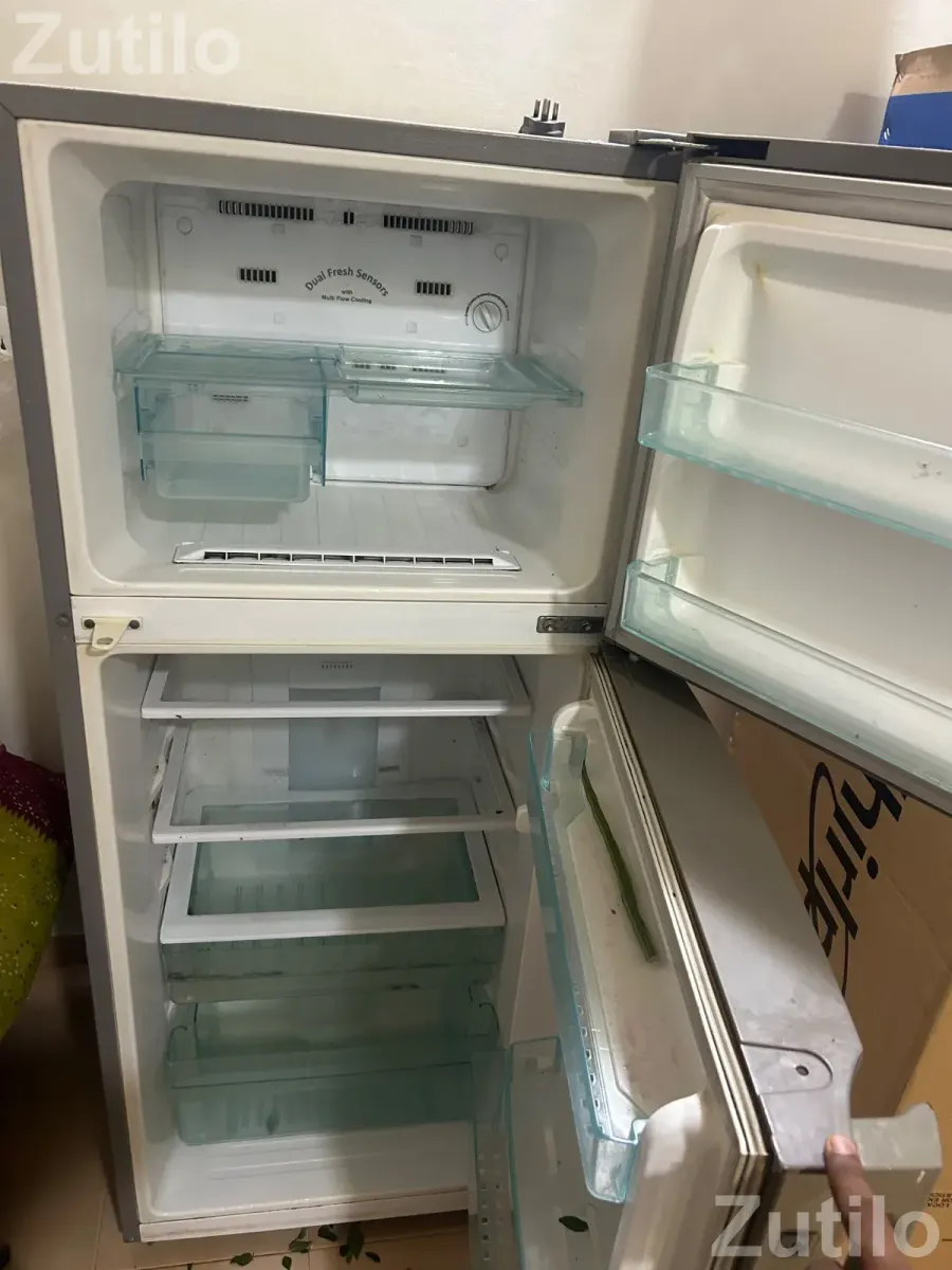 Double dore fridge only @4000 - Refrigerators - Ahmedabad City - Image 3