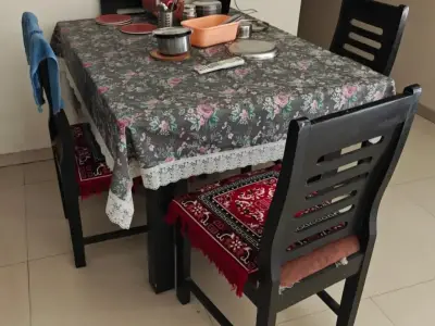 4 chairs+wooden dining table with glass top for urgent sale 4 chairs+wooden dining table with glass top for urgent sale
