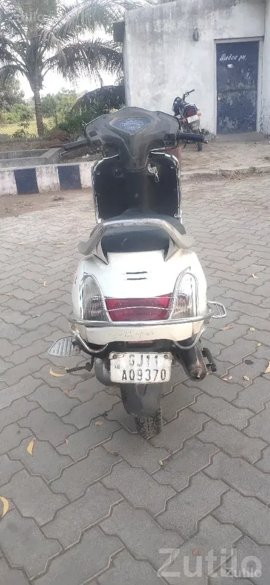 Honda Activa 2014 scooter in good condition - બાઇક્સ - વંથલી - Image 2