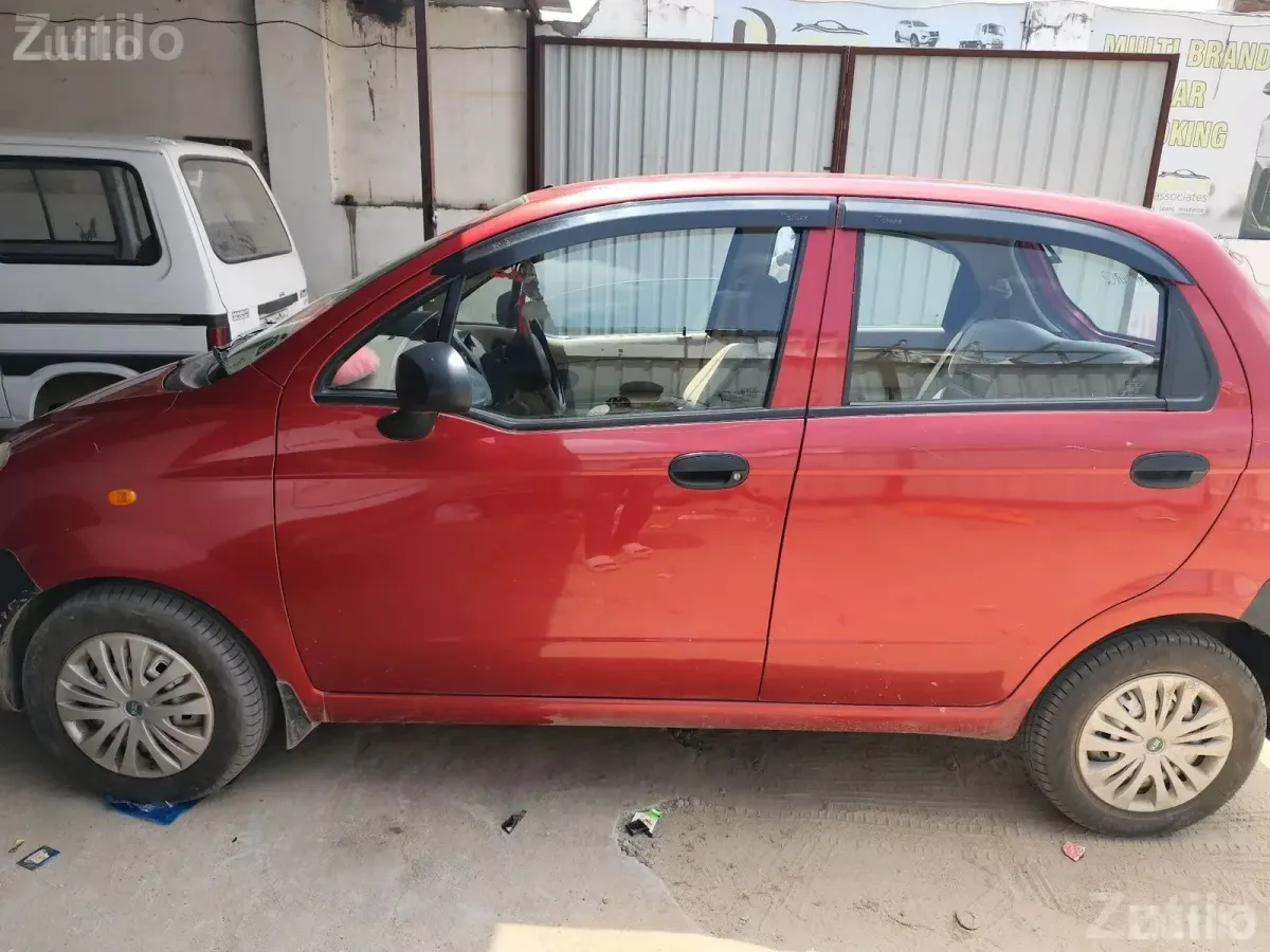 Chevrolet Spark 2009 Hatchback - કાર - પાલનપુર - Image 3