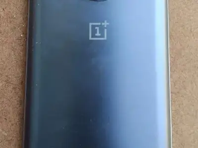 OnePlus 7T Glacier Blue – Triple Camera OnePlus 7T Glacier Blue – Triple Camera