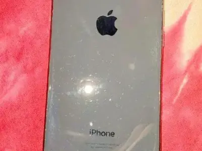 Apple iPhone 8 Space Grey – Good Condition Apple iPhone 8 Space Grey – Good Condition