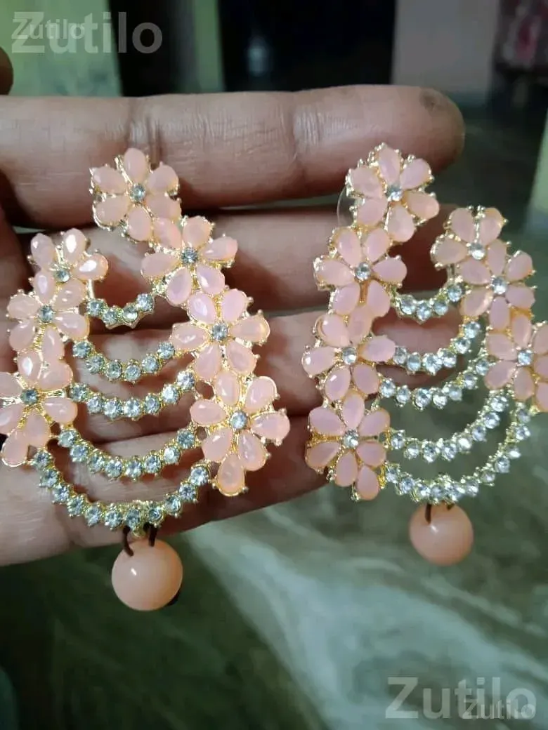 Stone Work Earrings and Chain Pendant Set - ફેશન ઍક્સેસરીઝ - વડોદરા શહેર - Image 4