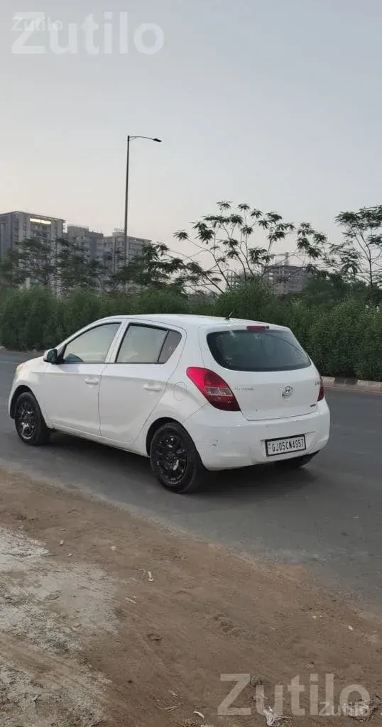 Hyundai i20 Sportz 2010 Petrol CNG Manual - Cars - Mahuva - Image 5