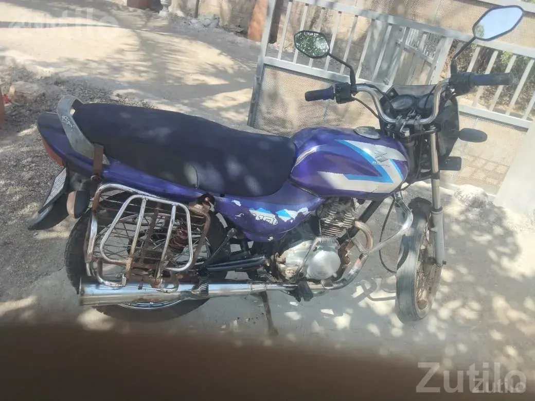 2006 Motorcycle in Blue - Bikes - Jamjodhpur - Image 3