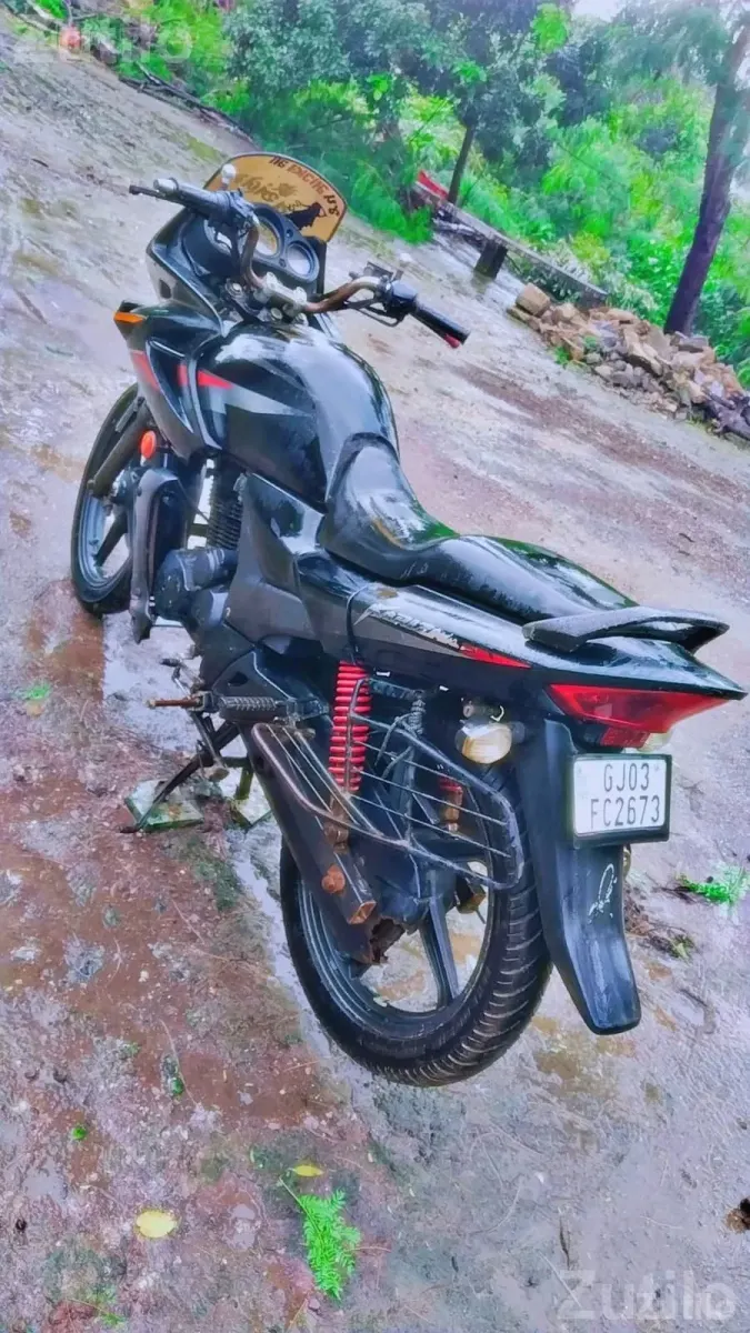 Hero Karizma 2013 Bike with Two New Tyres - Bikes - Vanthali - Image 2