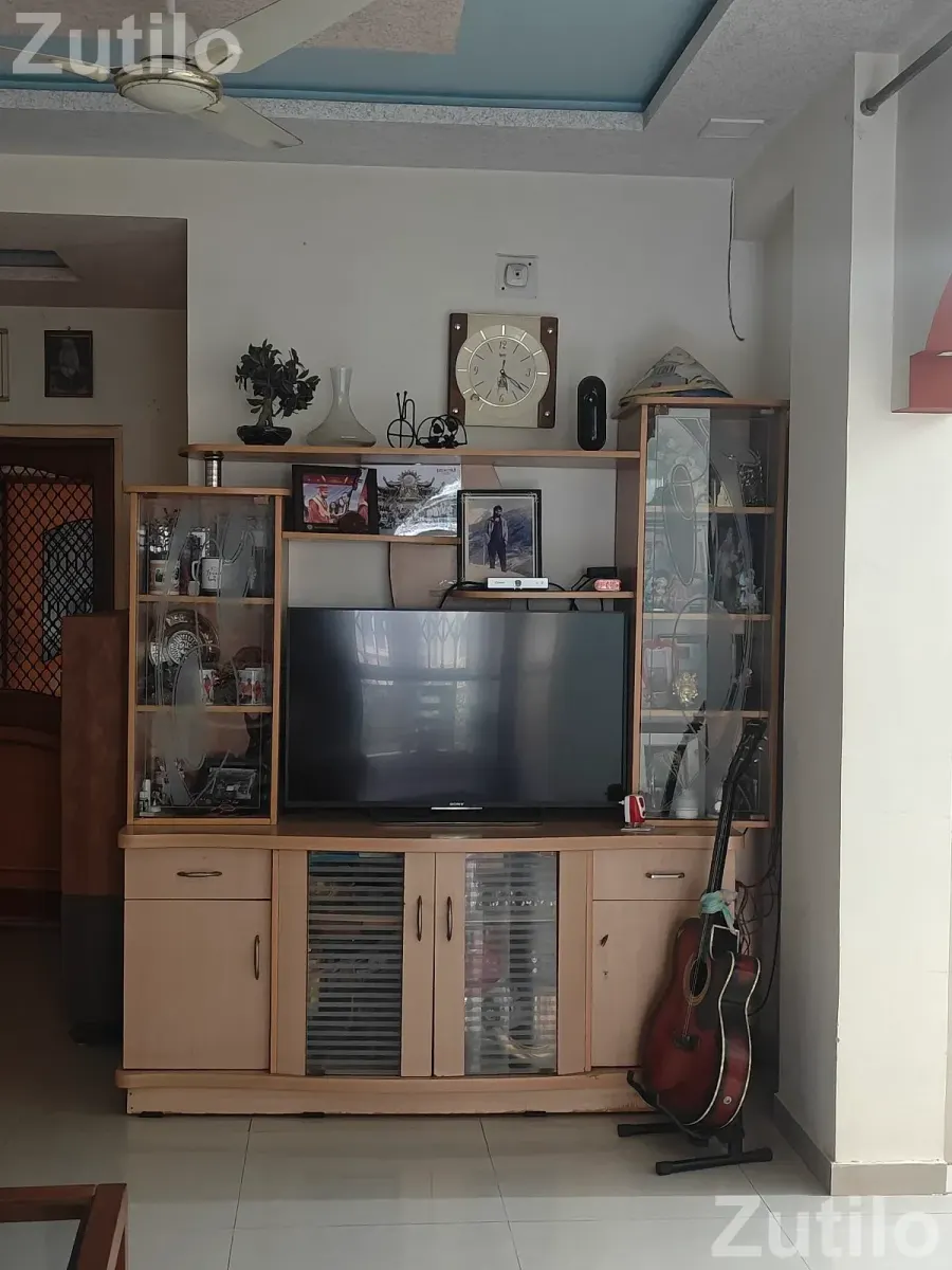 TV cabinet - વોર્ડરોબ, કબાટ અને સ્ટોરેજ - અમદાવાદ શહેર - Image 1