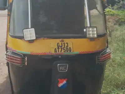 Bajaj CNG Auto Rickshaw 2012 Model