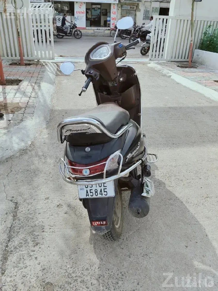 2023 Black Hero Maestro Scooter - Bikes - Lalpur - Image 2