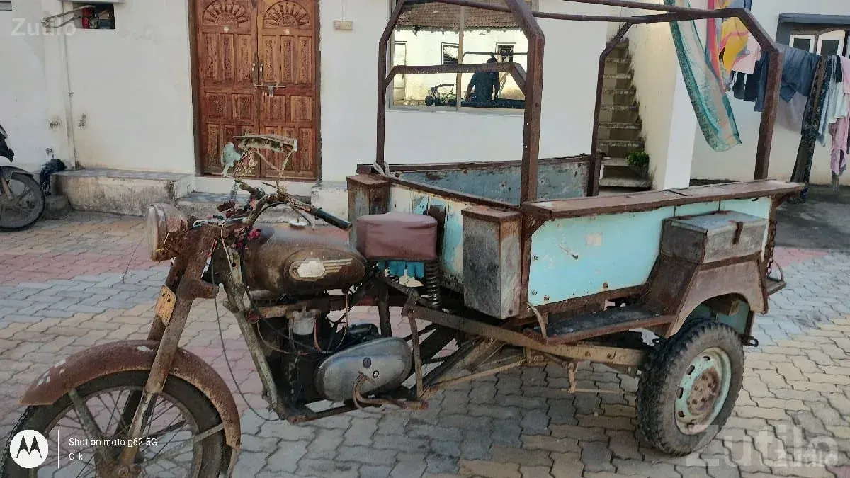 Used Cargo Three Wheeler in Good Engine - ઓટો રિક્ષા - કોડીનાર - Image 2
