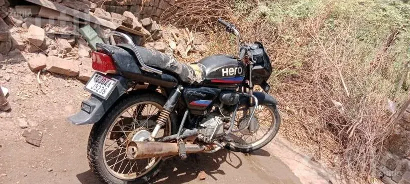 2012 Motorcycle with Papers Available - Bikes - Bhavnagar City - Image 4