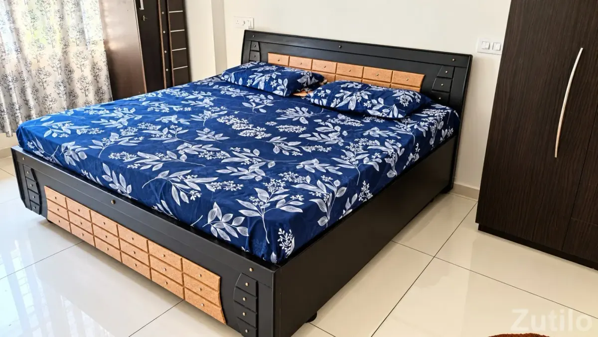 Double Bed with Mattress - પલંગ અને ગાદલા - અમદાવાદ શહેર - Image 2