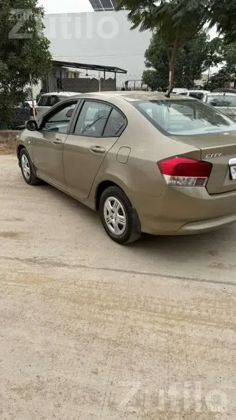 Honda City i-VTEC 2009 Petrol CNG 2nd Owner - કાર - કલ્યાણપુર - Image 5