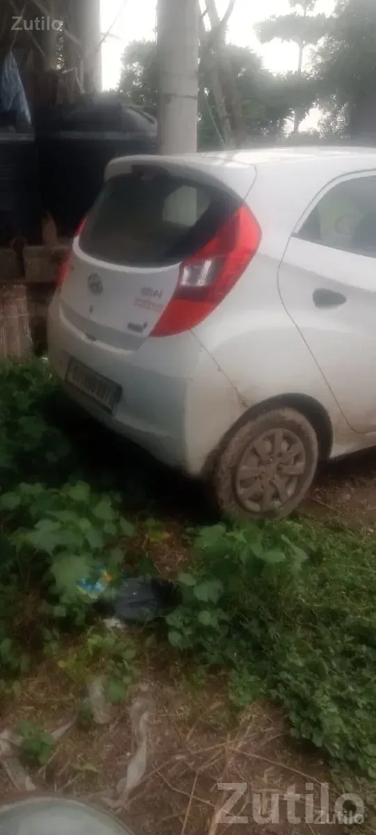 Hyundai Eon White Used Car for Sale - કાર - માણાવદર - Image 2