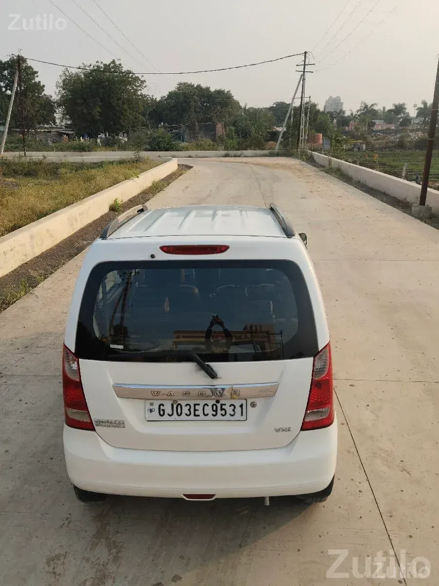 White WagonR VXI – Reliable Family Car - કાર - મેન્ડરડા - Image 3