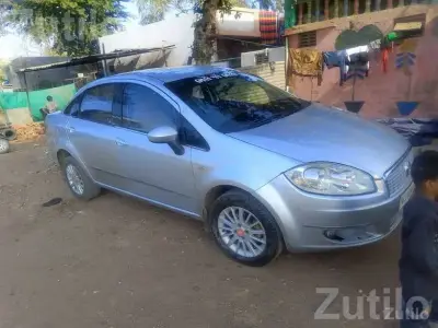 2009 Fiat Linea Silver Sedan