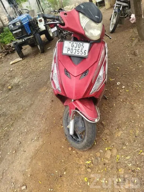 Hero Maestro 2017 Red Scooter - બાઇક્સ - તાળાજા - Image 2
