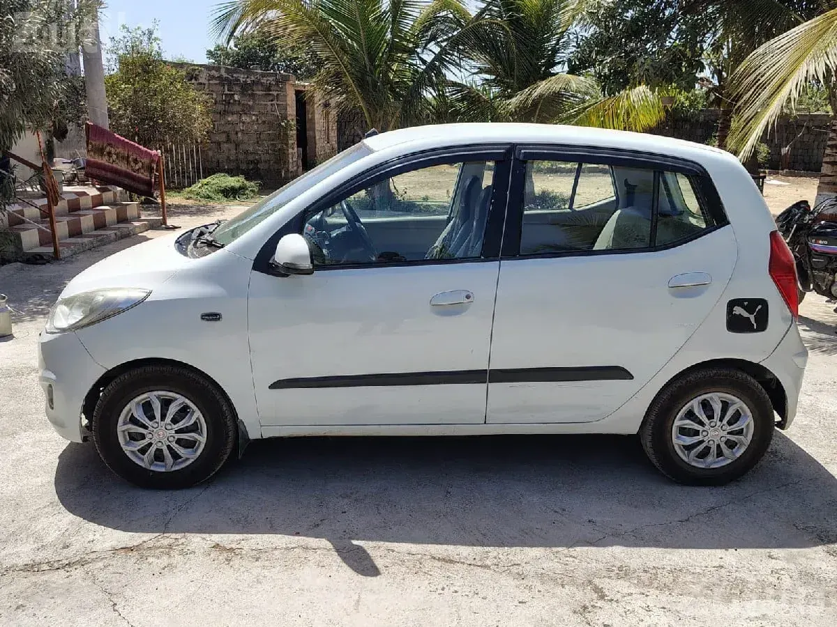 Hyundai i10 Magna 2011 Petrol CNG - કાર - પોરબંદર - Image 3