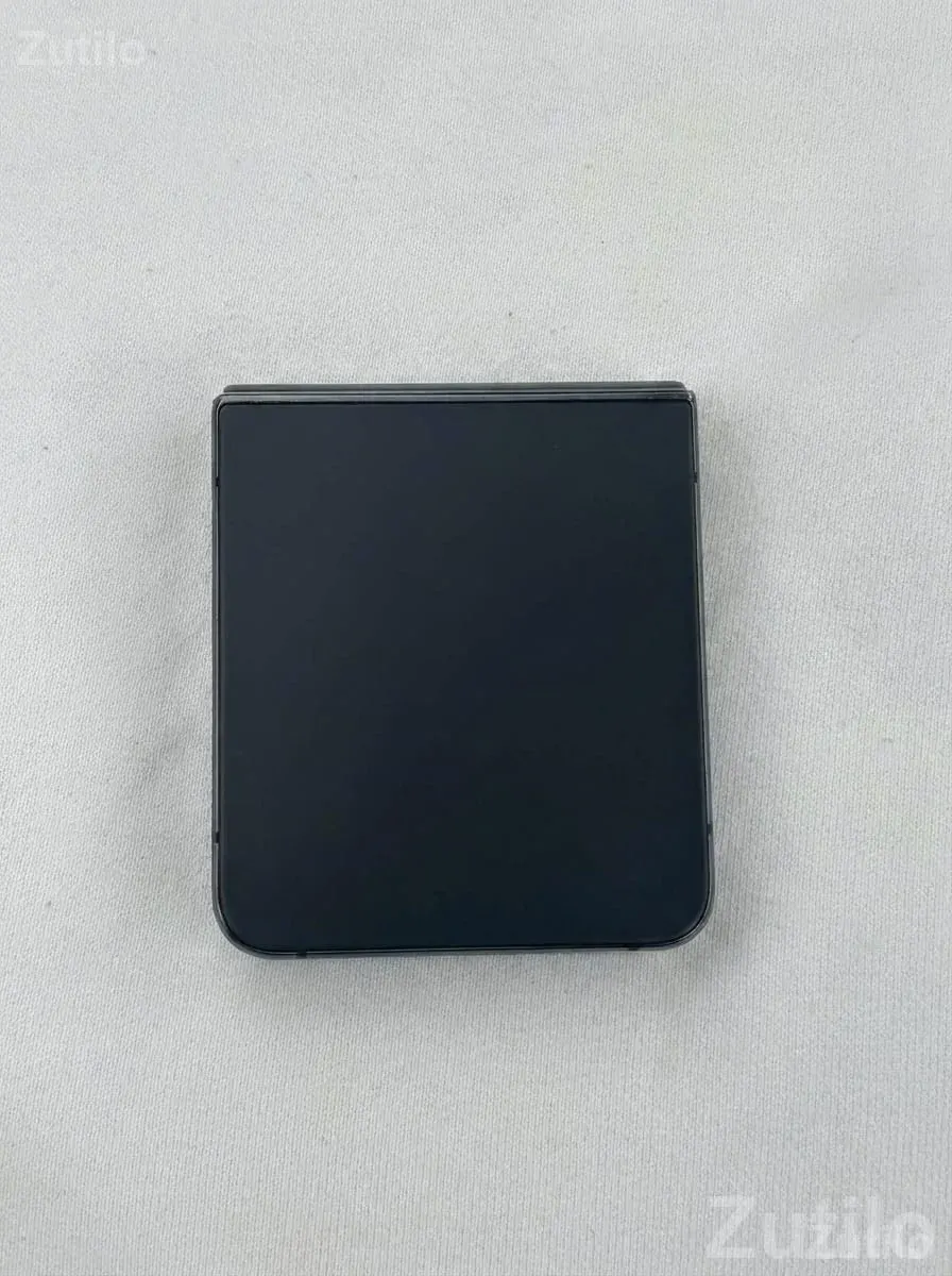 Samsung Galaxy Z Flip4 8/256 Black - મોબાઇલ ફોન - ગાંધીધામ - Image 3