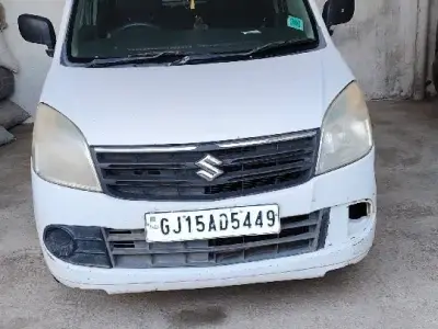 ફોરવીલ વેચવાની છે વેગેનાર