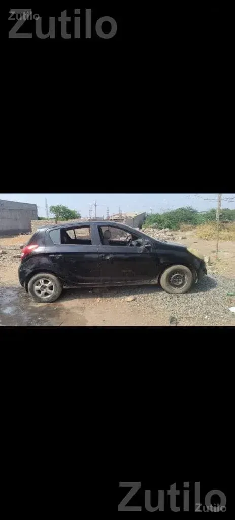 2011 Hyundai i20 Petrol Hatchback - Cars - Bhuj - Image 2