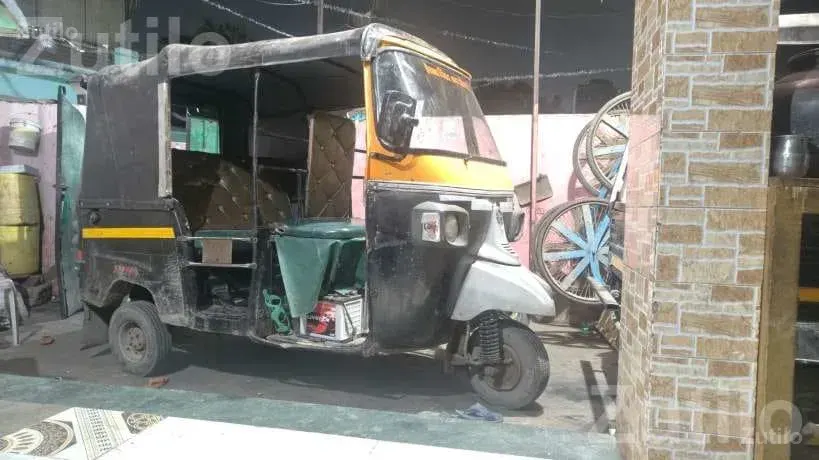 2015 Piaggio Auto Rickshaw, 3rd Owner - Auto Rickshaws - Gandhidham - Image 2