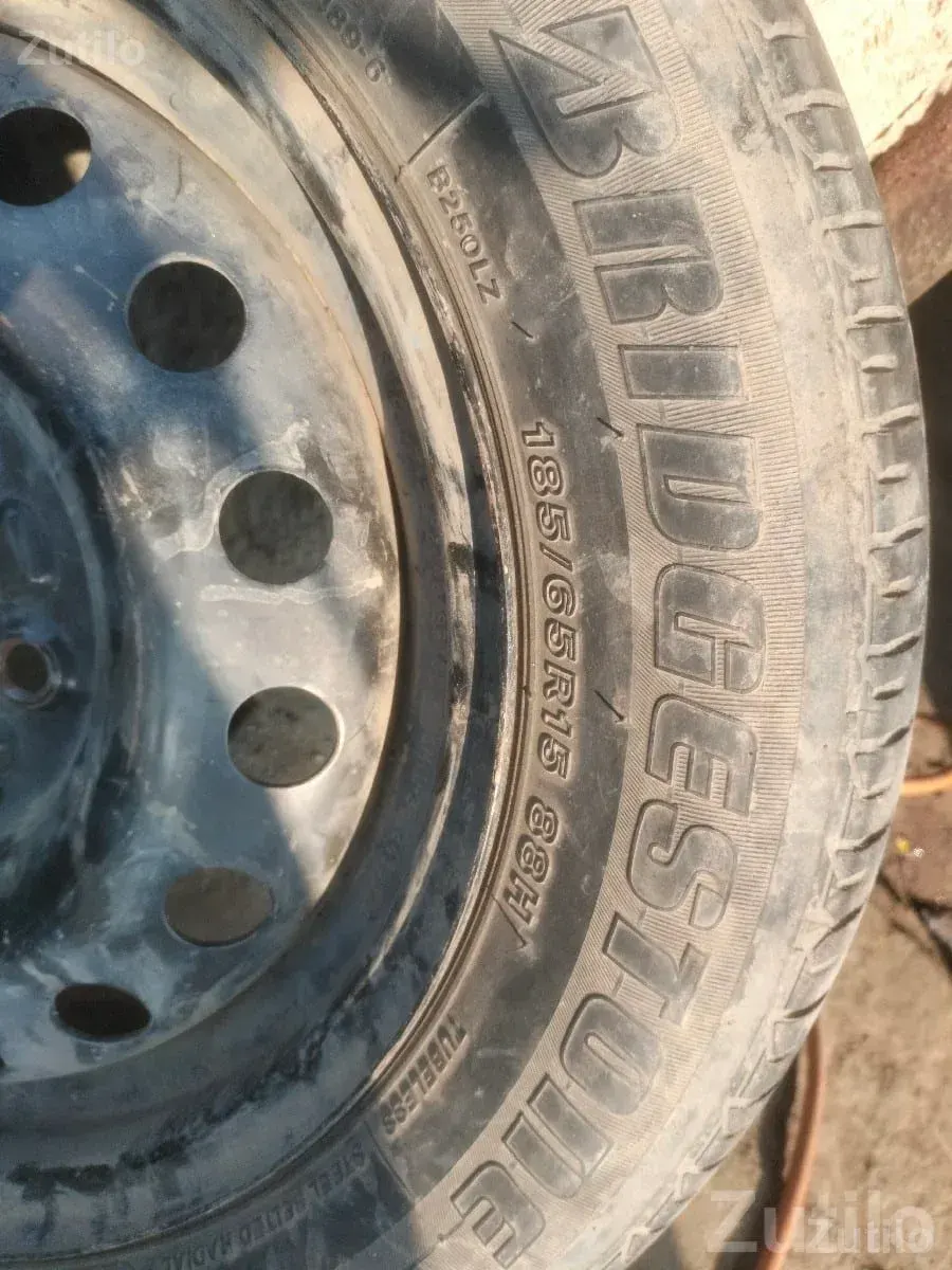 Used Bridgestone Car Tyres Pair - કાર - ઊના - Image 2