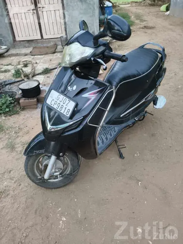 Hero Duet 2018 Scooter 48000 km - Bikes - Nadiad - Image 5