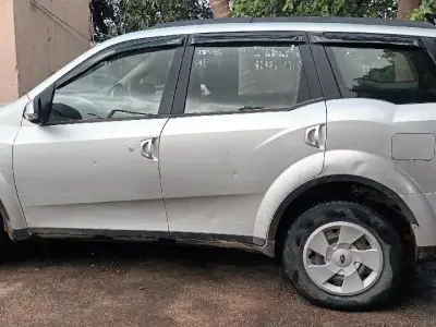 Mahindra XUV500 2012 Silver SUV