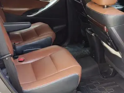 Toyota Innova Crysta 2.8 Z Auto 2017 Toyota Innova Crysta 2.8 Z Auto 2017