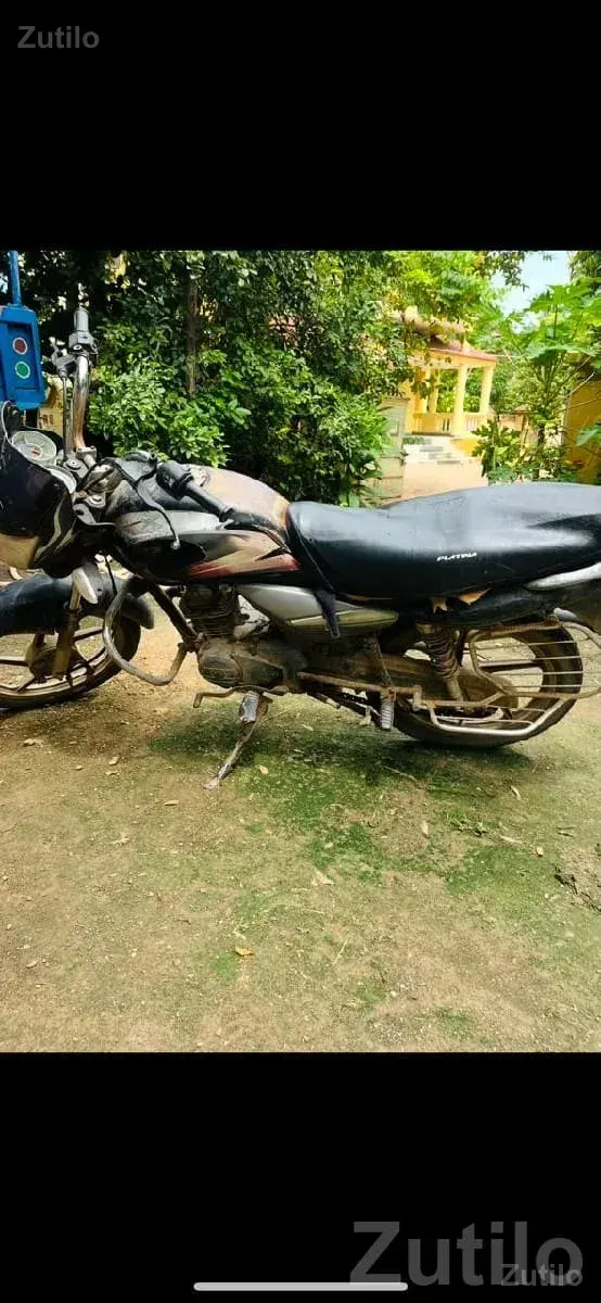 Used Bajaj Platina Bike 2010 Model - Bikes - Bhanvad - Image 3
