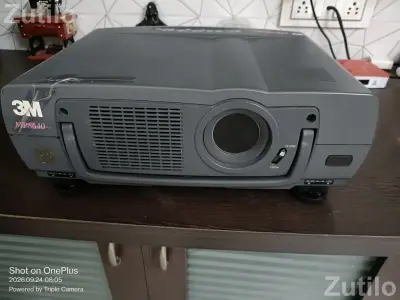 I want sell projector I want sell projector