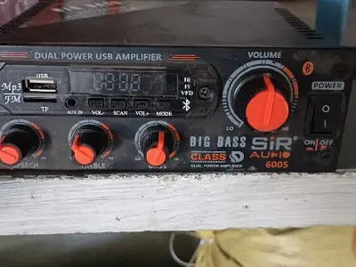 Sir Audio 6005 USB Amplifier Tape Set Sir Audio 6005 USB Amplifier Tape Set