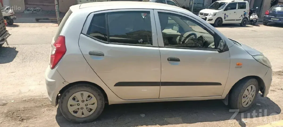 Hyundai i10 CNG Petrol Car for Sale - કાર - માણાવદર - Image 3