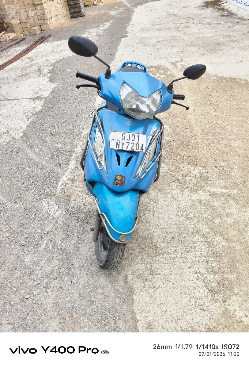 TVS Wego 2017 Scooter with Active Insurance - Bikes - Keshod - Image 3