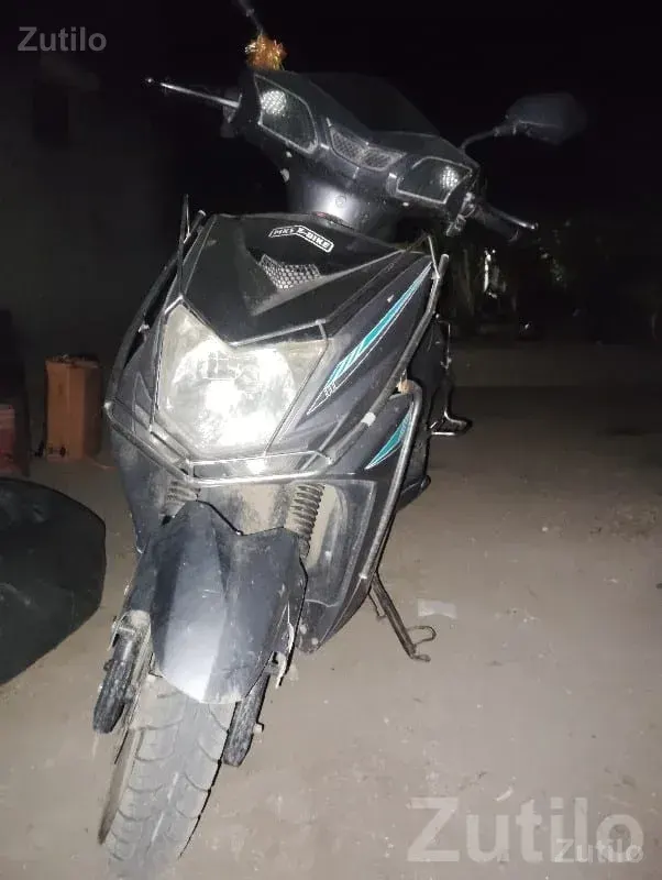 Used Electric Scooter 6 Months Old - બાઇક્સ - જામજોધપુર - Image 2