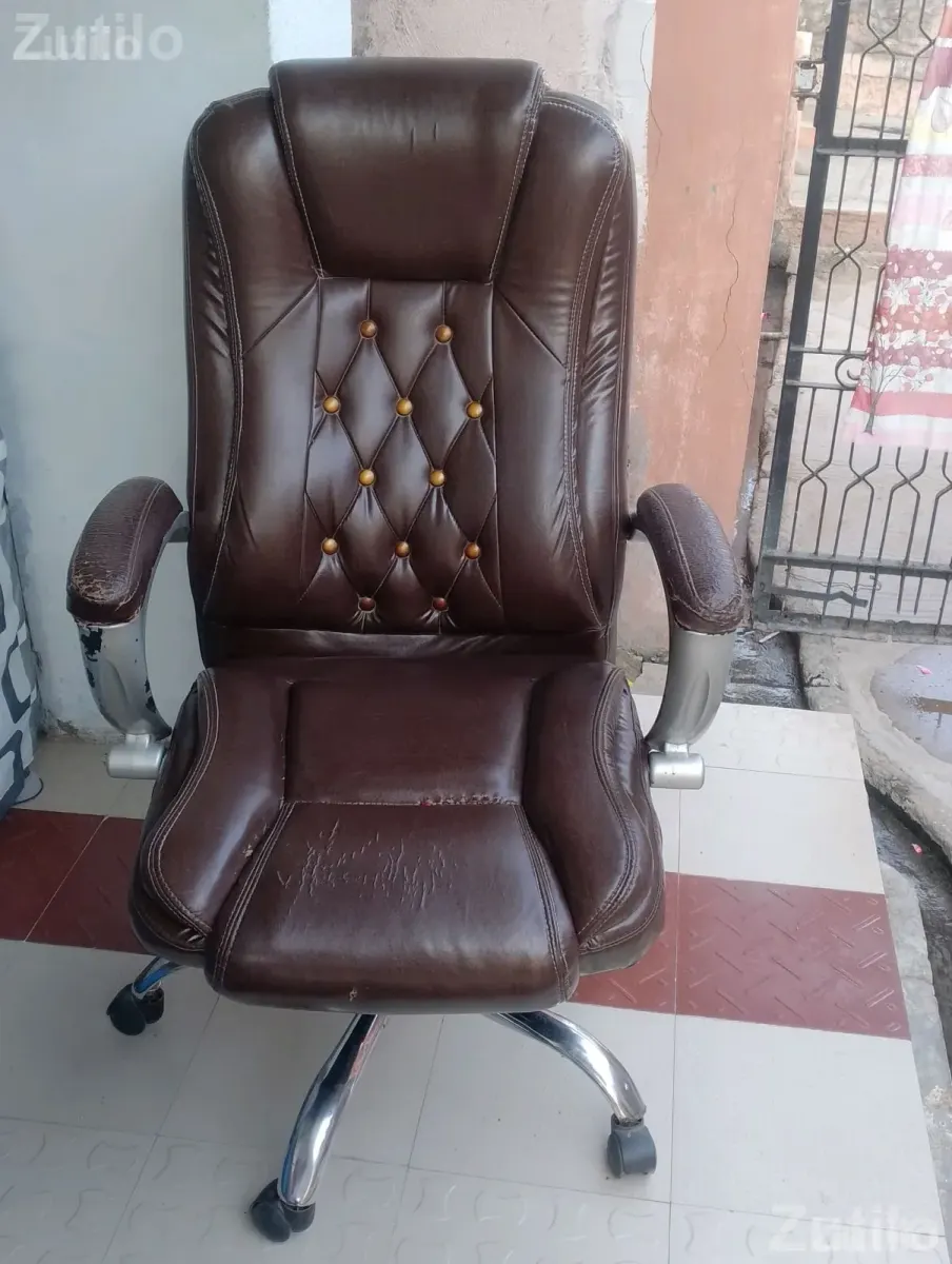 office chair - ખુરશી, સ્ટૂલ અને બેઠક - રાધનપુર - Image 4