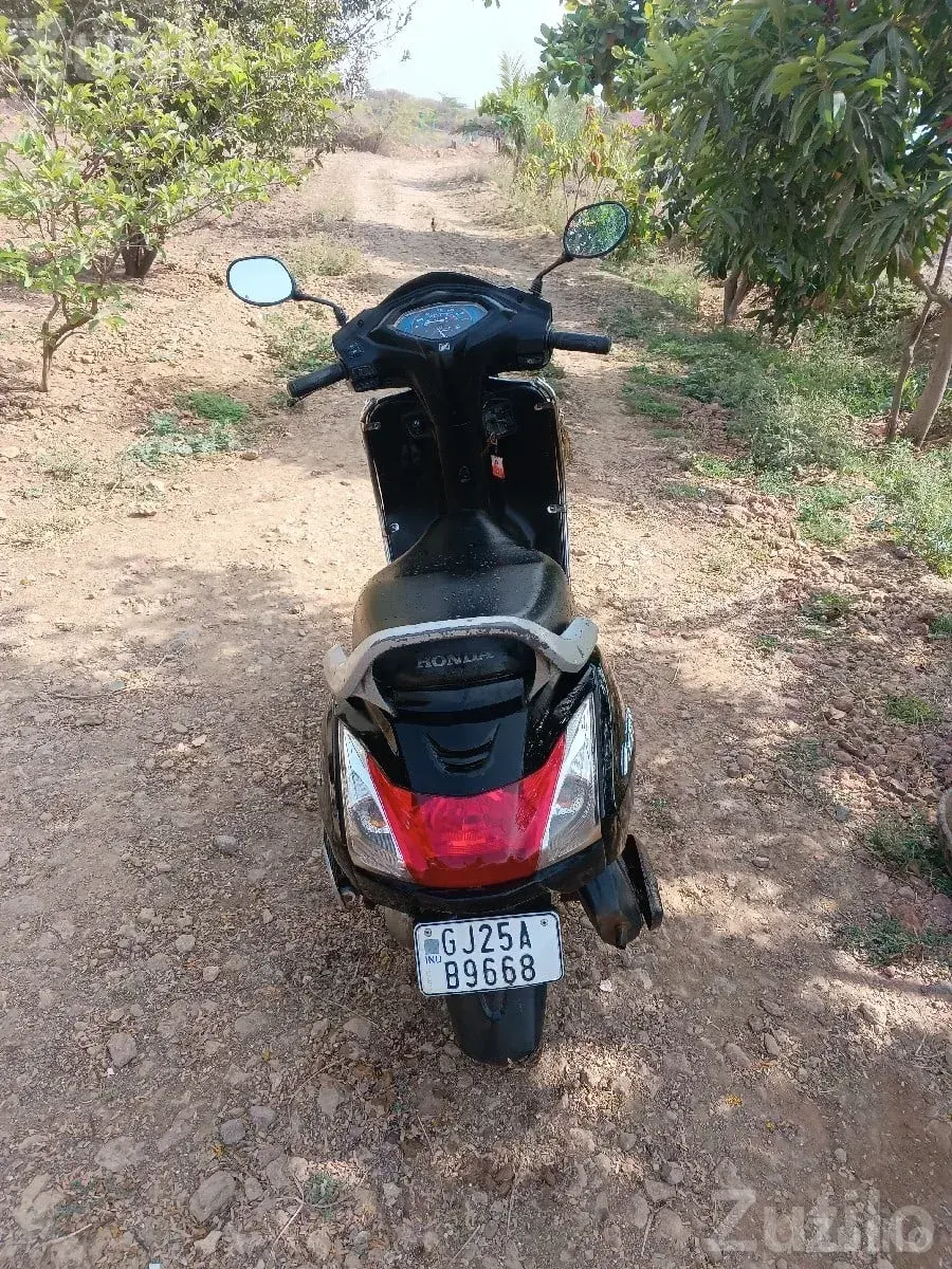 Honda Activa 5G 2020 Scooter - બાઇક્સ - પોરબંદર - Image 3