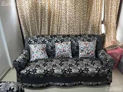 Sofa Set 5 Seater with Centre Table Sofa Set 5 Seater with Centre Table