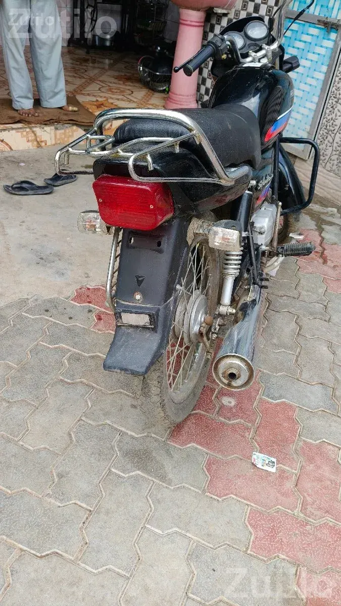 Hero Splendor Plus 2001 Model Bike - Bikes - Mendarda - Image 3