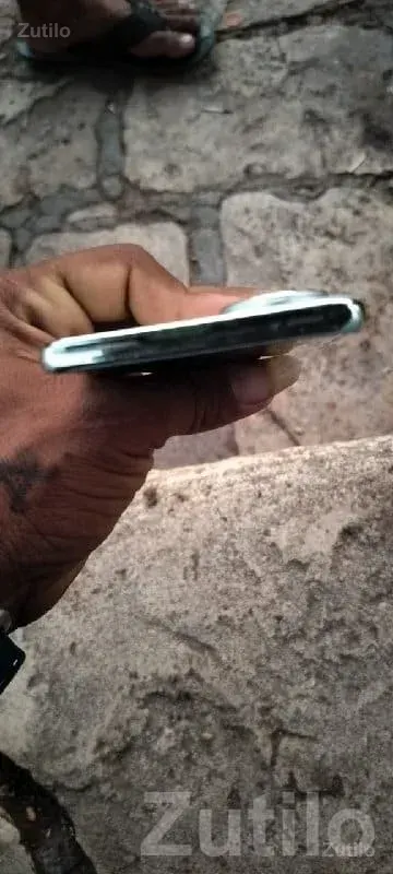 Sleek Bezel‑Less Android Smartphone - Mobile Phones - Sutrapada - Image 3
