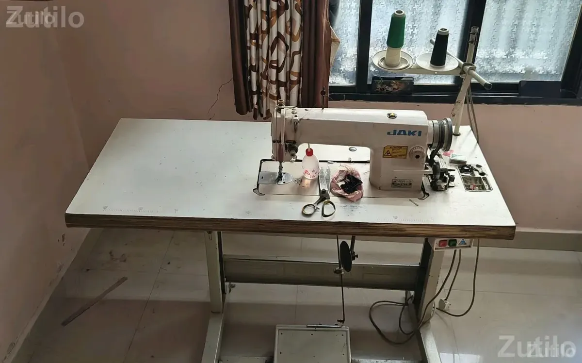 JACK Industrial Sewing Machine with Table - Textile Machinery - Surat City - Image 3