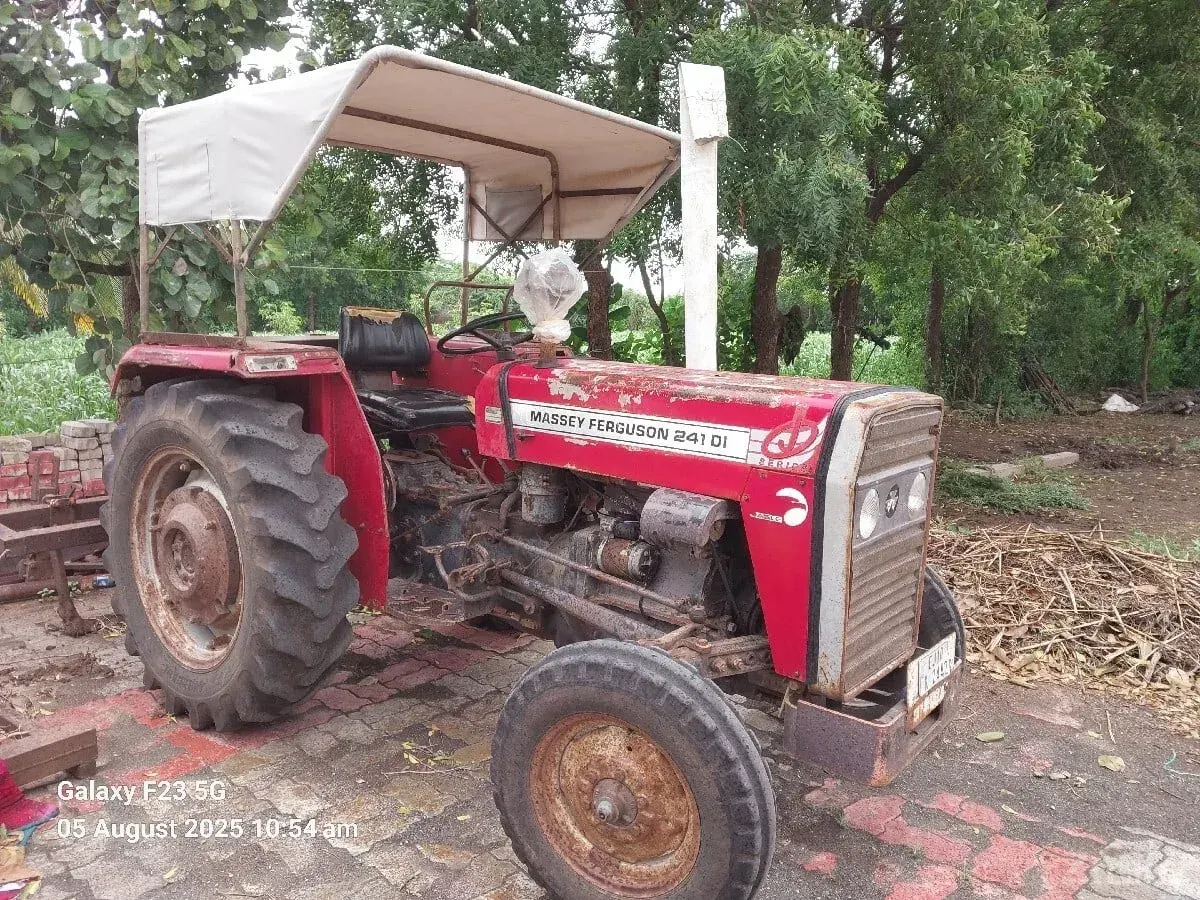 2004 - Tractors - Vadodara City - Image 3
