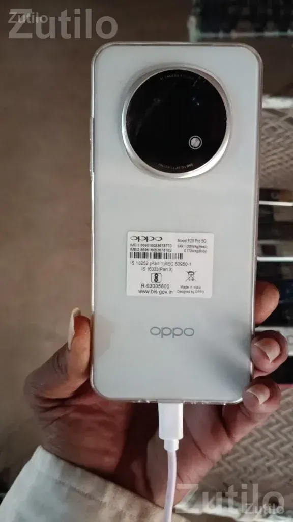 Smartphone for Sale with Punch Hole Display - Mobile Phones - Mahuva - Image 3